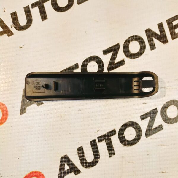 HAND BRAKE XUV500 BLACK UPR CAP S0605A010011F