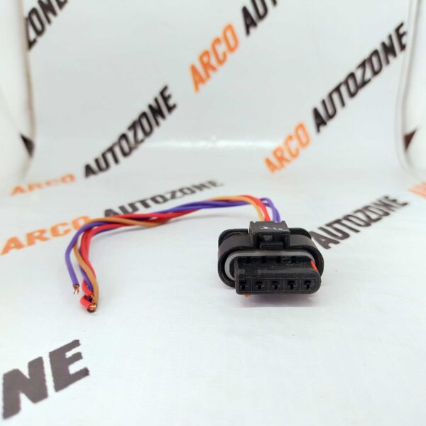 ELECTRONIC COMPONENTS WIRING HARNESS COUPLER HYUNDAI AIR MASS COMMON