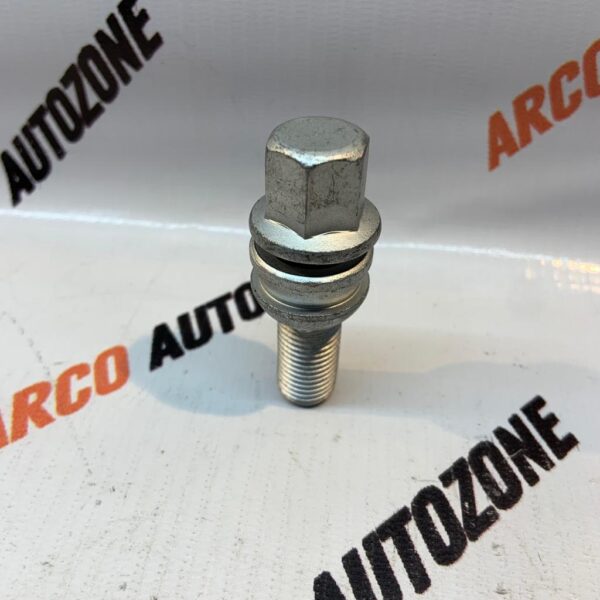 WHEEL STUD AUDI Q3 Q5 Q7 A6 A8 IMP 8R0601295