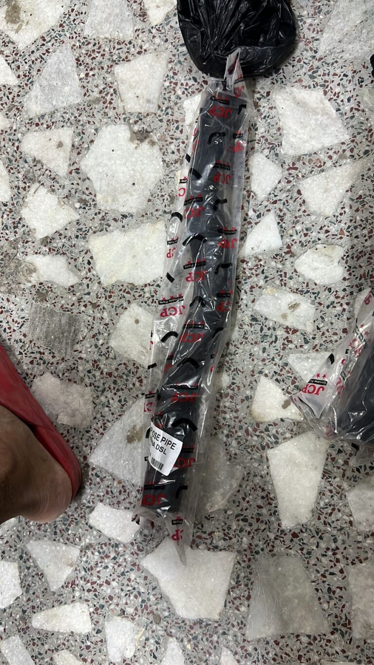 RADIATOR TOP HOSE VERNA OLD JMD JMD038WITHOP