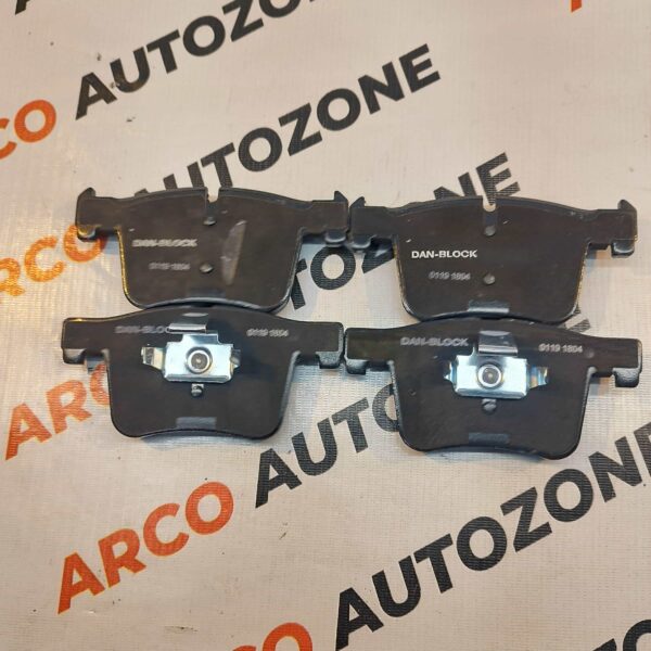 FR BRAKE PAD BMW 3S F30 F34 X3 34106799801 ROU