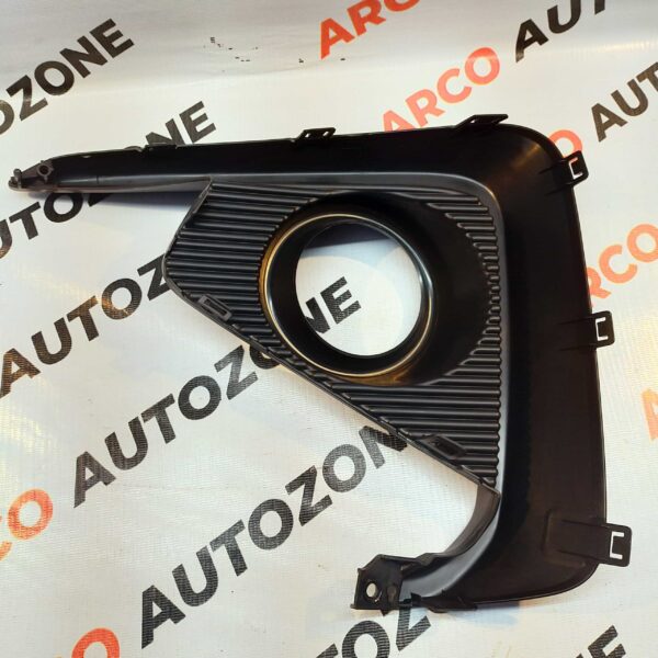 FOG LAMP COVER ERTIGA T3 RIGHT BLACK WITH HOLE ACC MSDER3FLCR