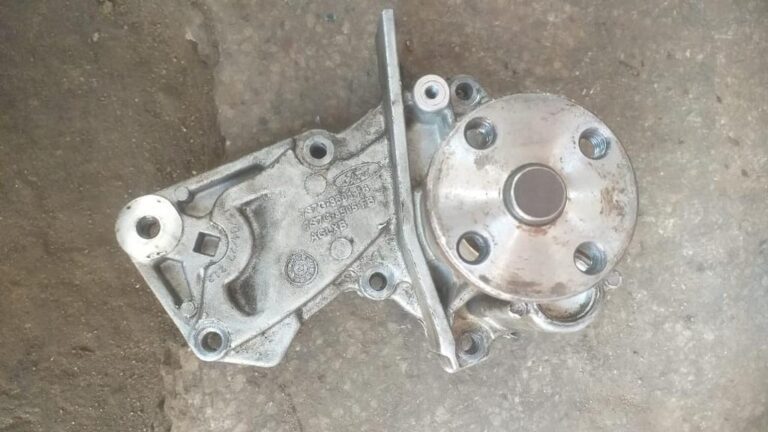 WATER PUMP FIESTA ECOSPORT PETROL 6 HOLE FORD 7S7Z8501N