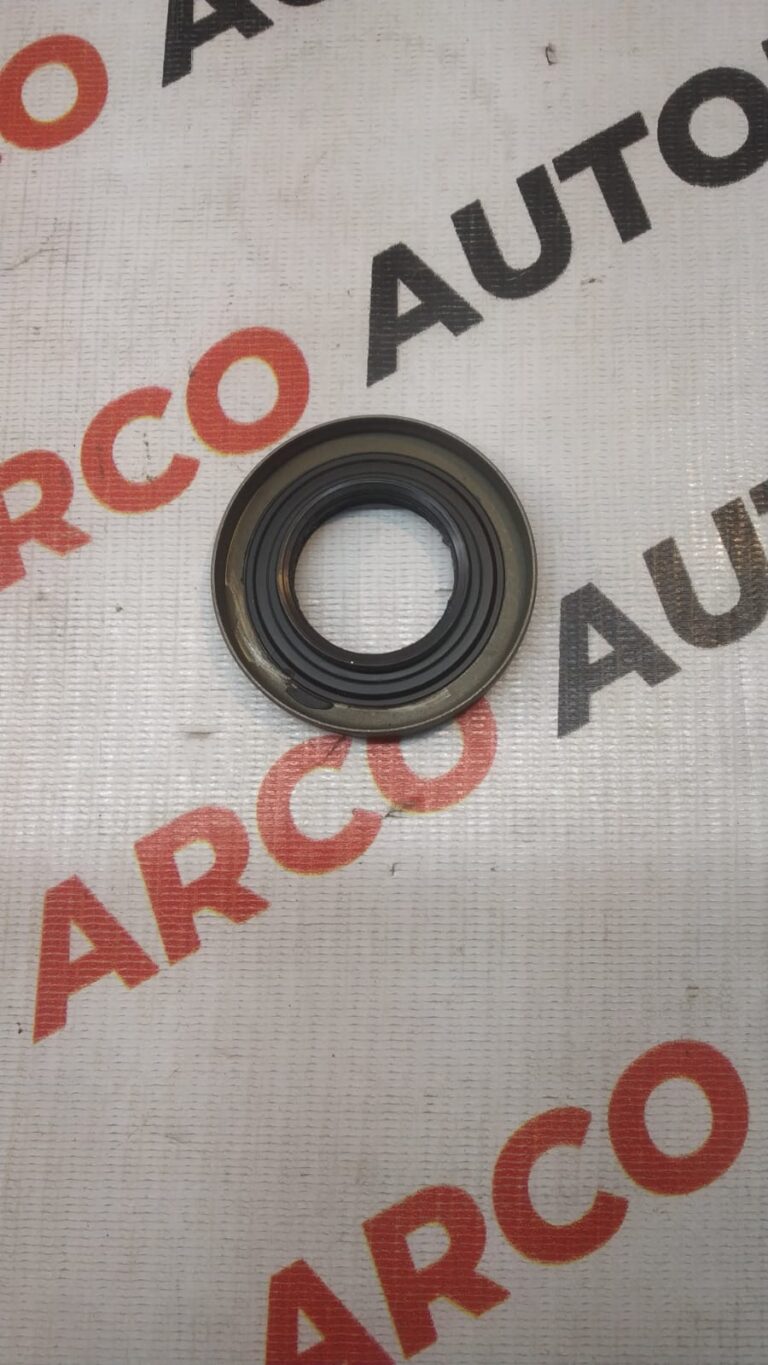 AXLE SEAL XUV500