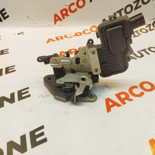 DOOR LATCH KWID REAR RIGHT RENAULT 825029193R