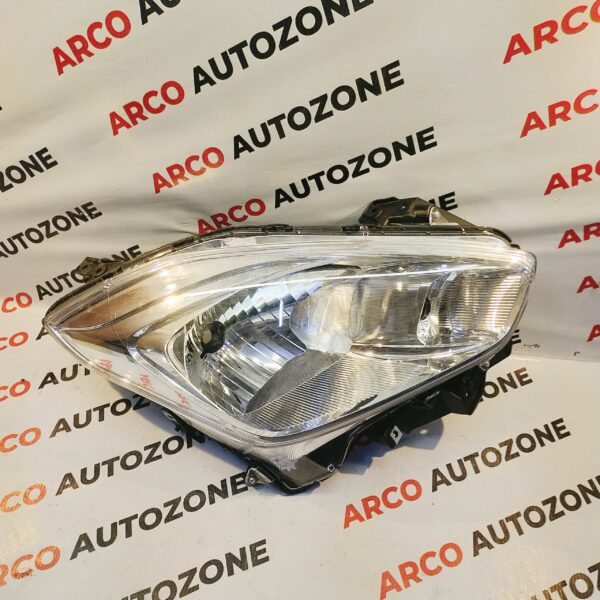 LIGHTING HEAD LIGHT SWIFT 22 RIGHT WITH MOTOR LUMAX 131HLUSW18R