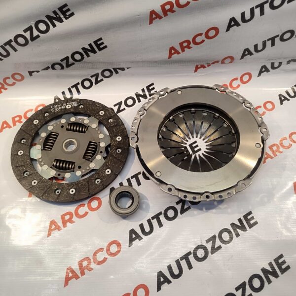CLUTCH SET VENTO SLAVIA TIGUAN WITH BEARING PETROL LUK 6223363000