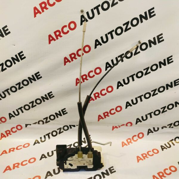 DOOR LATCH I20 FRONT RIGHT MANUAL HYU 813201J000