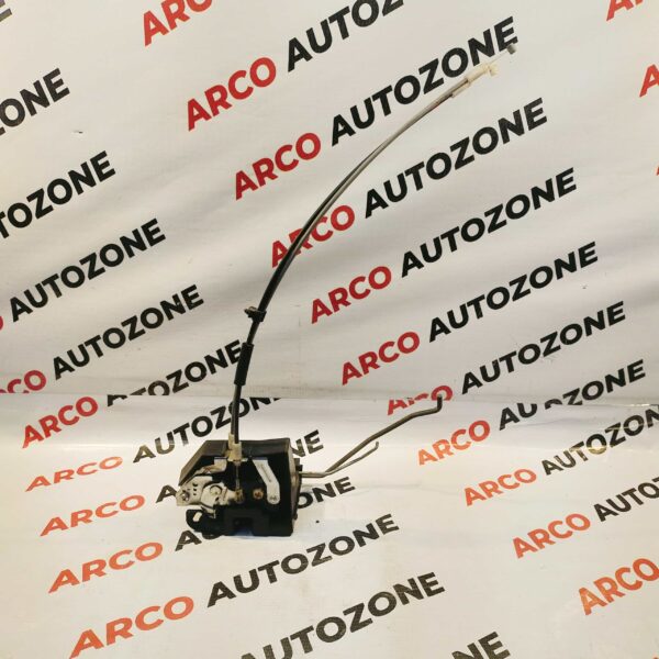 DOOR LATCH VERNA T1 FRONT RIGHT HYU
