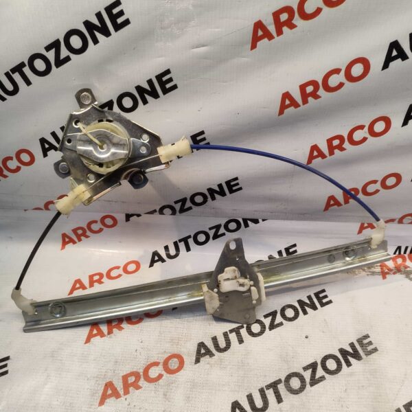GLASS MACHINE WAGONR T1 RR LH WO MOT