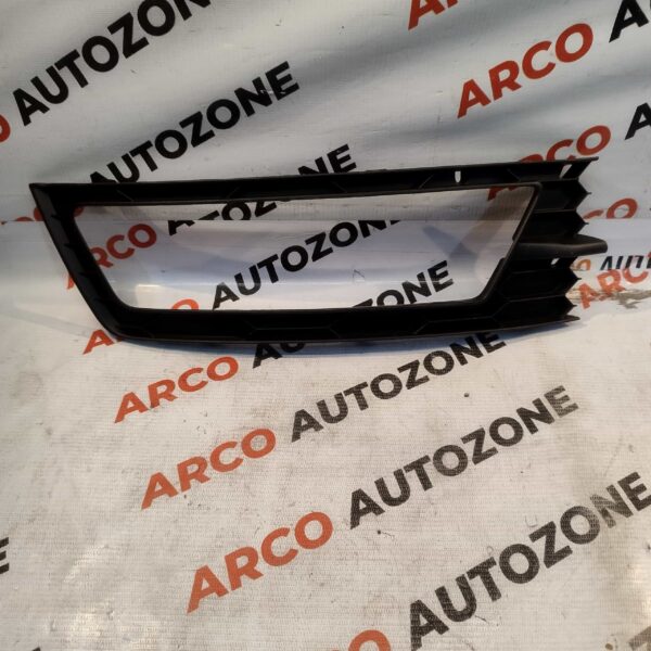 FOG LAMP COVER RAPID T2 RIGHT HOLE REPLAST