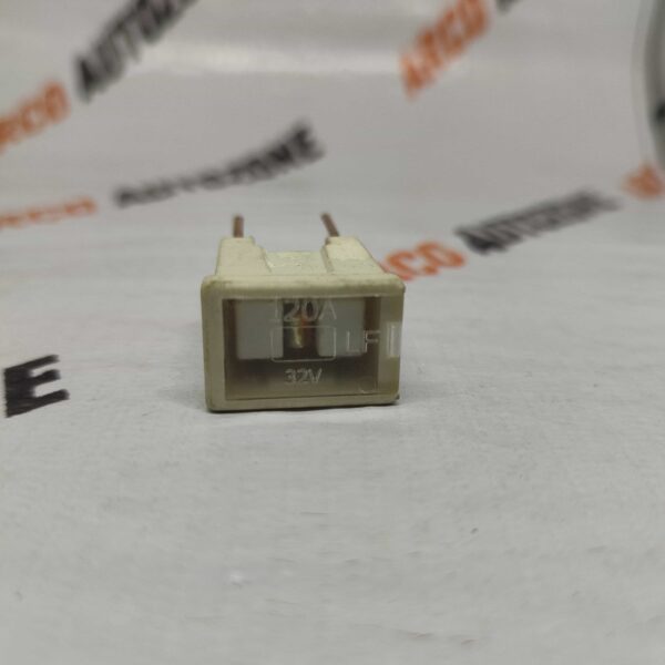 BT MALE 120 AMP WHITE