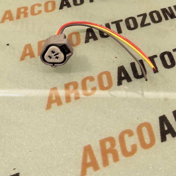 COUPLER CIAZ HEAD LIGHT TRIANGLE FEMALE 3 PIN
