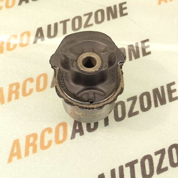 DEAD AXLE BUSH ETIOS VIR 45121364