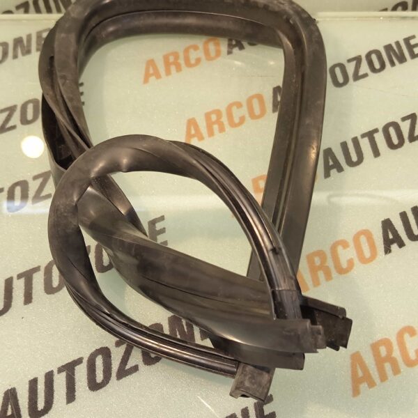 QUARTER RUBBER CIAZ LH MGP 8567574K0