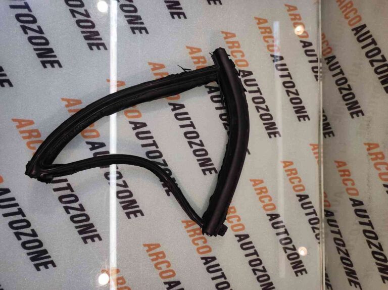 QUARTER GLASS RUBBER GRAND LEFT