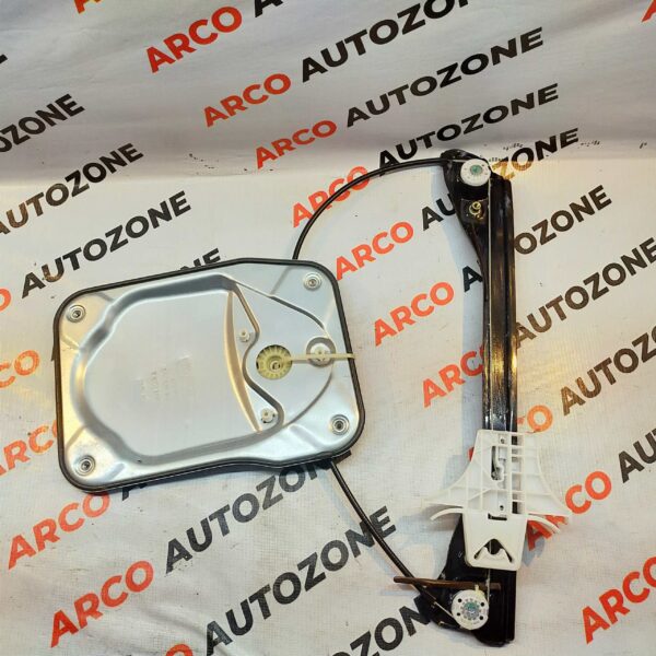 GLASS MACHINE FABIA REAR RIGHT WITHOUT MTR DIAMOND 5J4839462