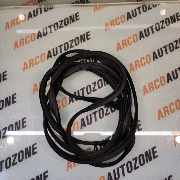 QUARTER RUBBER I20 LH 1ST 2ND GEN