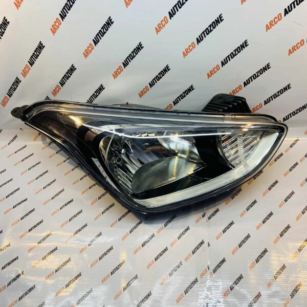 LIGHTING HEAD LIGHT XCENT BLACK RIGHT HYU 92102B4400