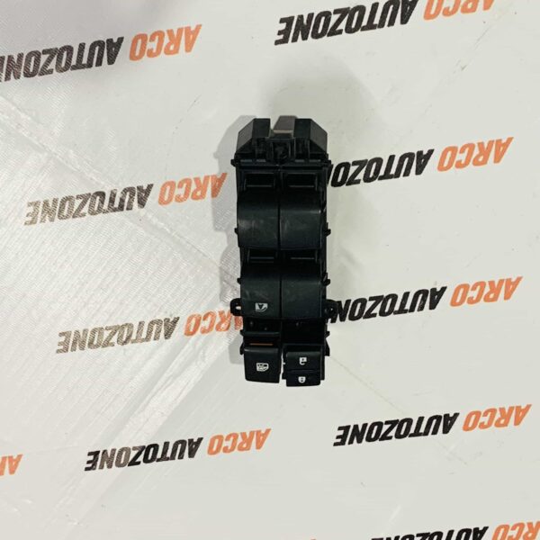 PW SWITCH MAIN CRYSTA FORTUNER 16 FR RH AUTO IMP 840400K110