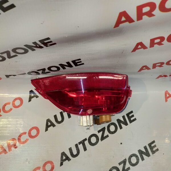 REAR BUMP REFLECTOR CAPTURE RIGHT LOT ELEC