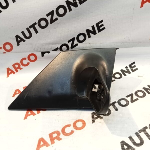 SIDE GLASS BRACKET ALTIS T1 RH LUCK