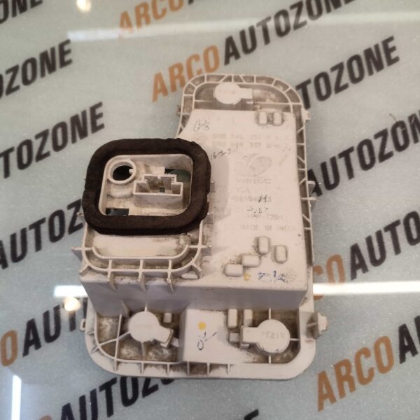 TAIL LIGHT HOLDER POLO 2ND GEN LEFT VW 6RG945257