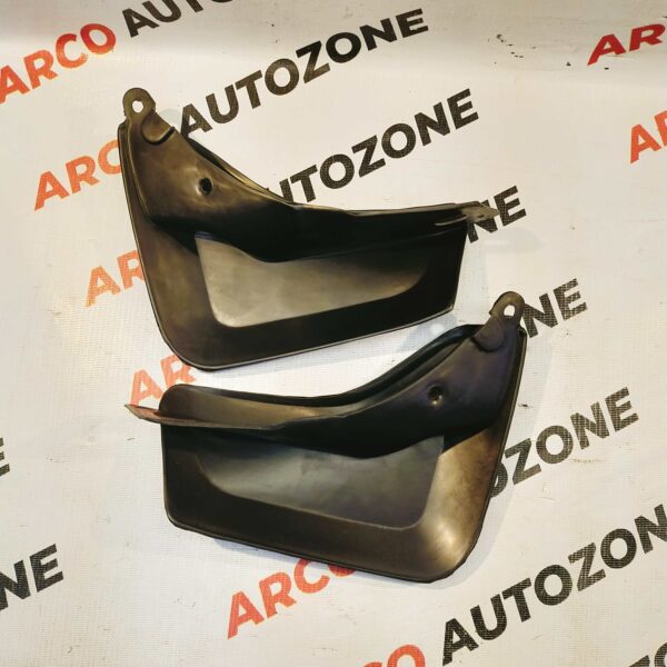 MUD FLAP KUV100
