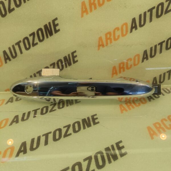 OUTER HANDLE CITY T7 FR RH WO SEN CHR