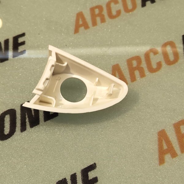 OUTER HANDLE CAP ELITE FR RH HOLE PAINT