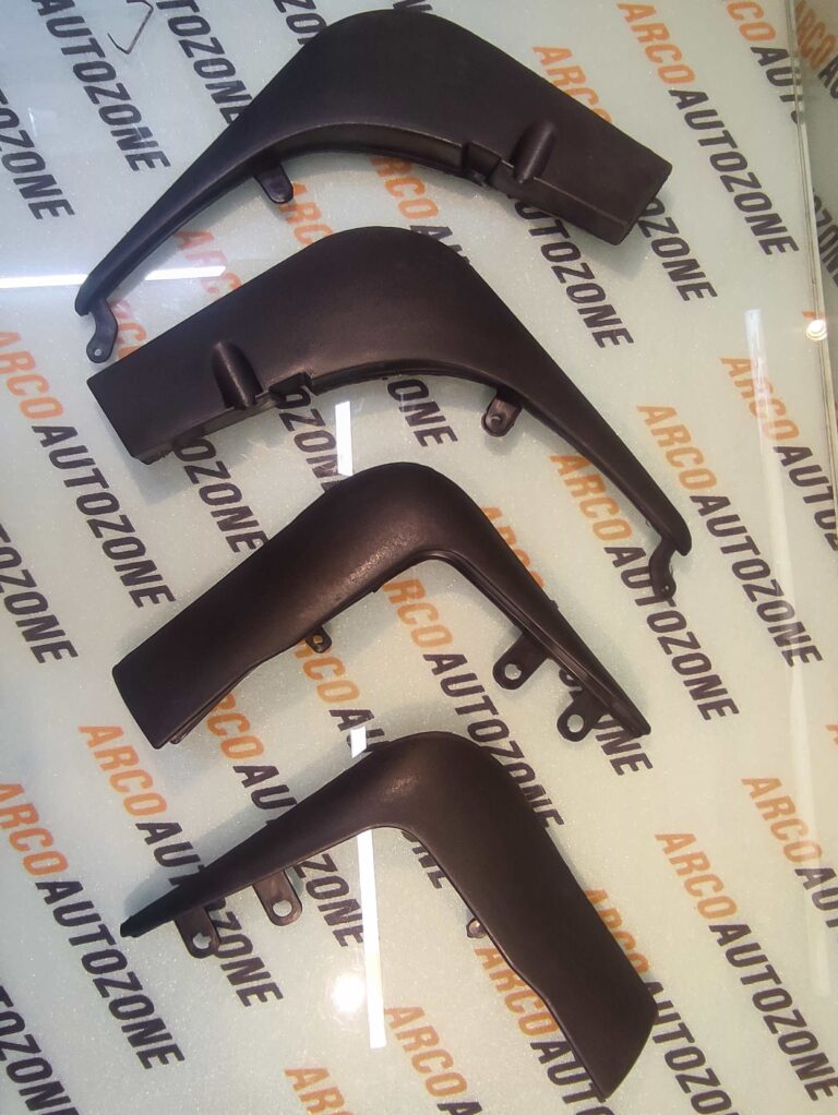 MUD FLAP XUV300 SKI