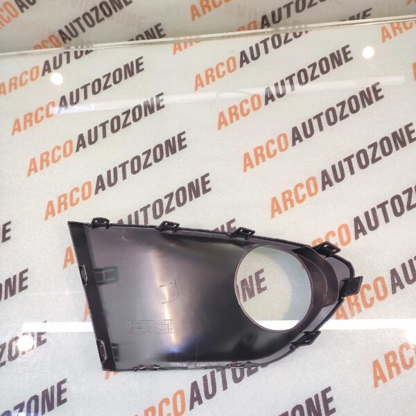 FOG LAMP COVER BALENO 15 HOLE LH MGP 71761M68P10