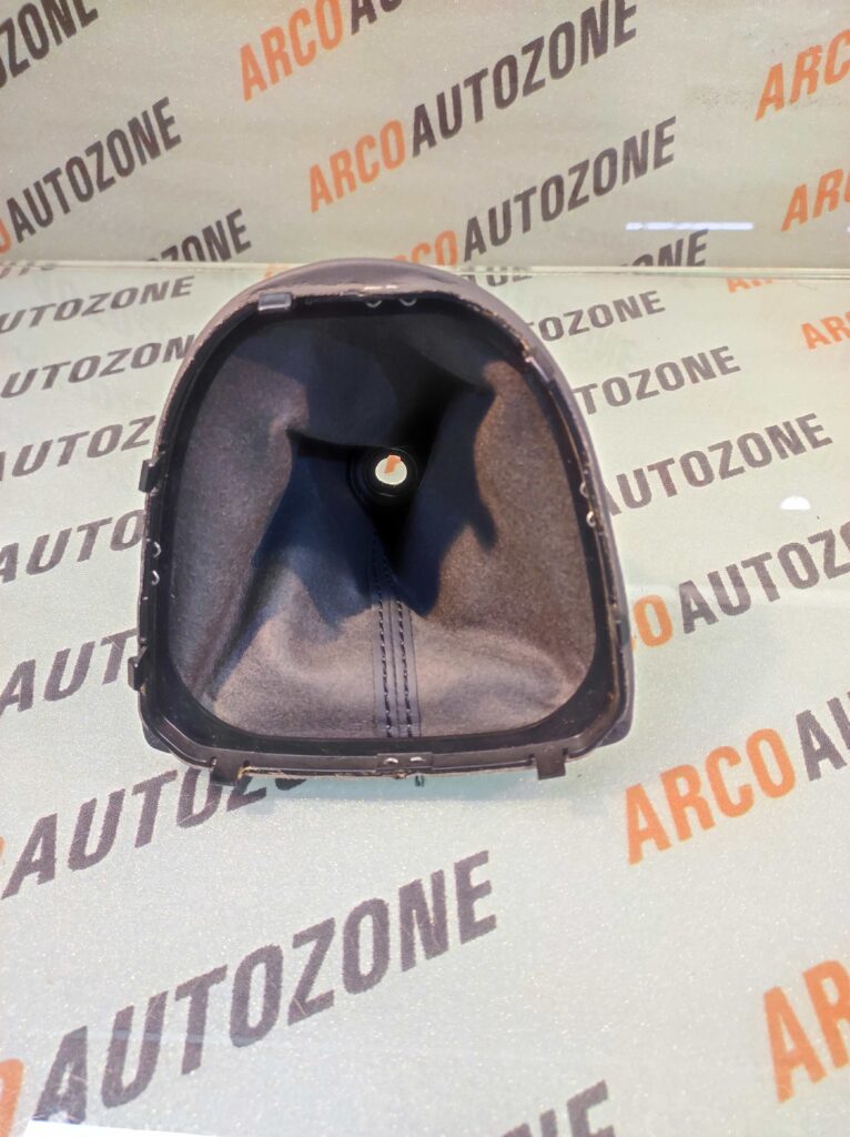GEAR LEVER BOOT VERNA 2012 SMITH 8222