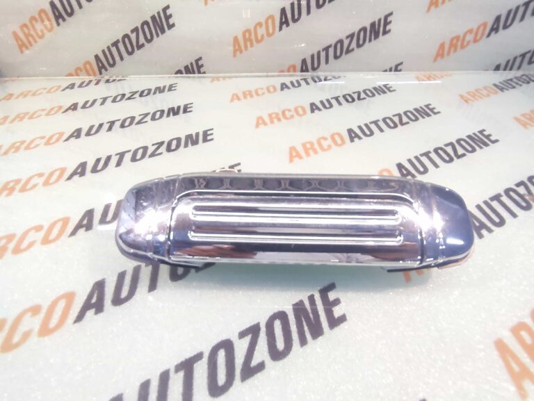 OUTER HANDLE PAJERO SFX RIGHT IMP MR156876