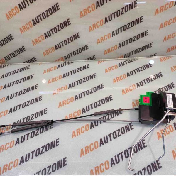 DOOR LETCH VERNA 12 FR RH HYU 813201R030