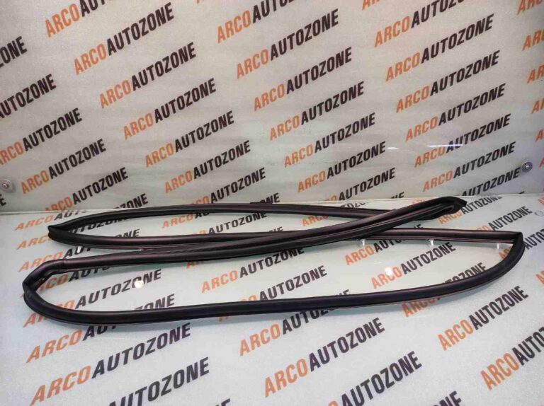DOOR RUBBER VERNA 12 REAR LEFT HYU 831301V000