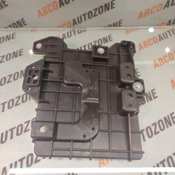 BATTERY STAND VERNA 12 HYU 371501V360