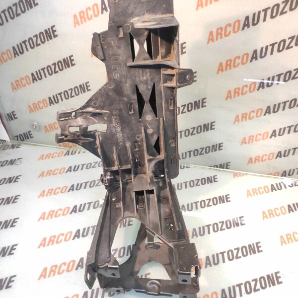 HEAD LAMP BRACKET RH BMW F10 F30 5 SERIES USED BMW 5164720079307