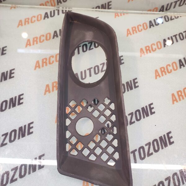 FOG LAMP COVER INDICA LEFT HOLE IMP