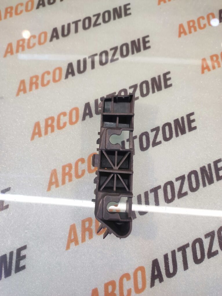 REAR BUMPER BRACKET I20 2020 LEFT HYU 86651T7000