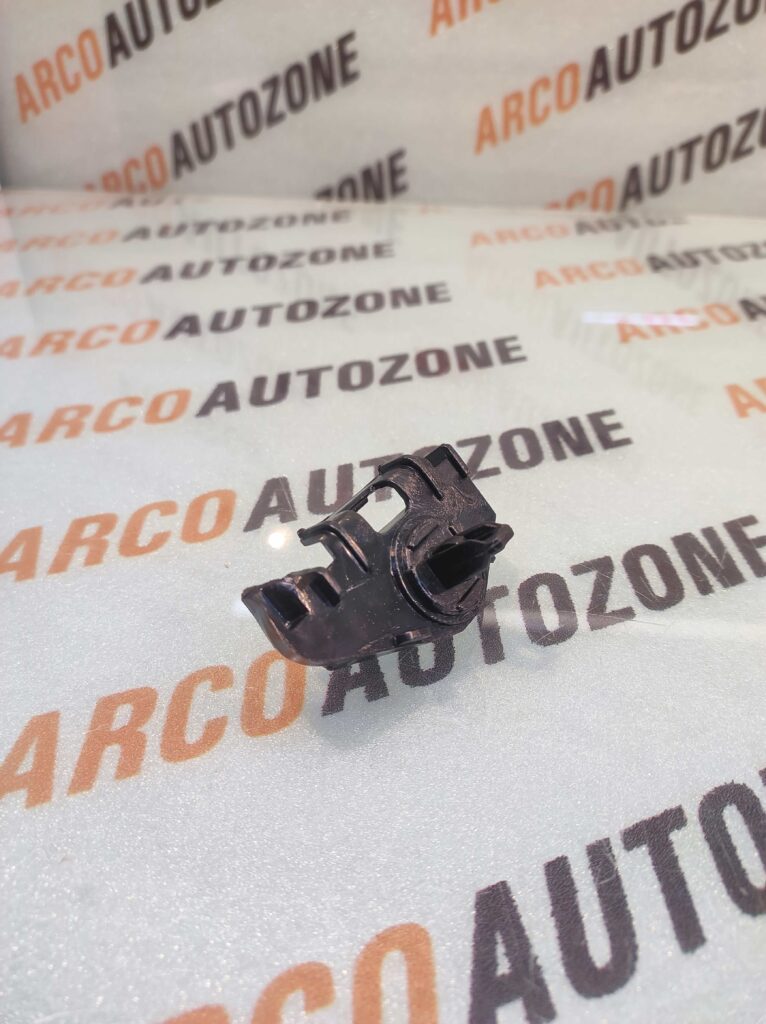 REAR BUMPER BRACKET LIVA LEFT SMALL ACC TYD01912