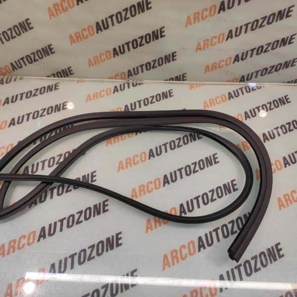 WINDSHIELD MOULDING VERNA 12 HYU 861311V000