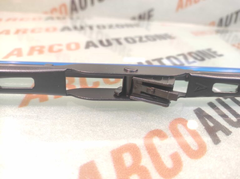 WIPER BLADE 26 METAL ARCO AUTO ZONE 618