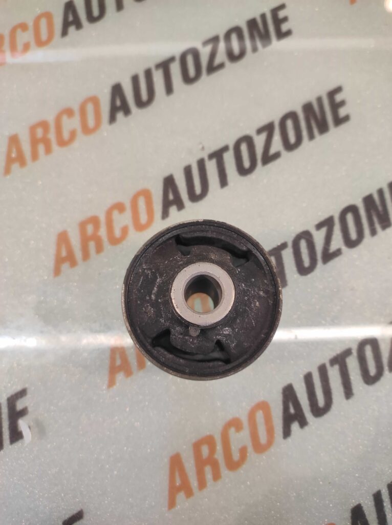 FRONT BUSH SANTAFE T1 ROUND BUSH IMP 545842B000