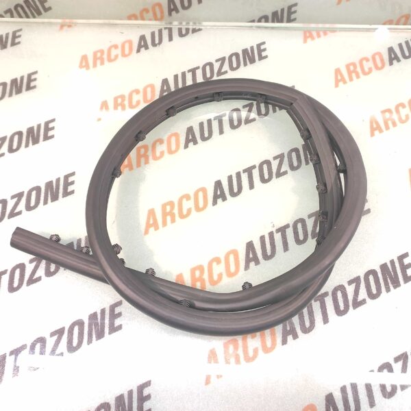 BONNET RUBBER VERNA 12 IND 863571R000
