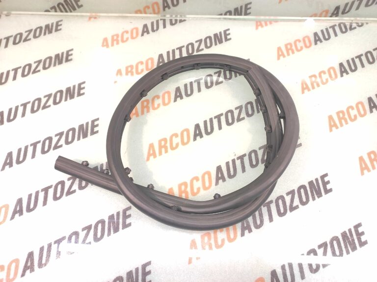 BONNET RUBBER VERNA 12 IND 863571R000