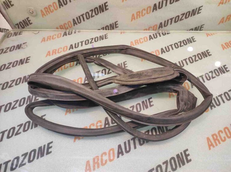 FENDER LINING AMAZE T1 2013 RH HON