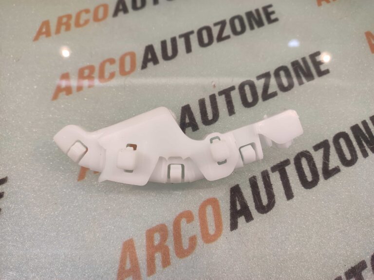FRONT BUMPER BRACKET KWID LEFT ACC RNA004123