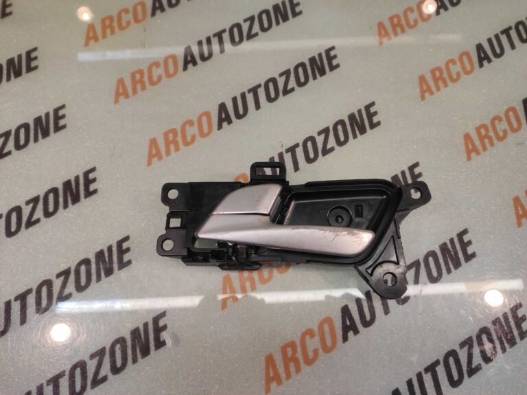 RC LEVER CRETA FRONT LEFT SEMI USED SILVER HYU 82610A0010RA5