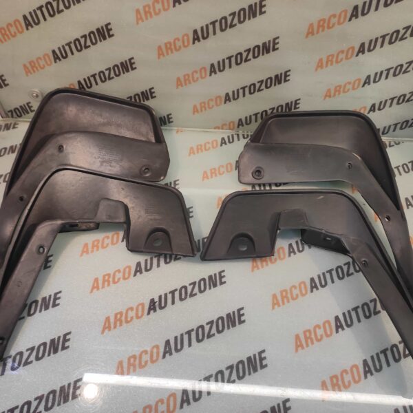 MUD FLAP VERITO SET